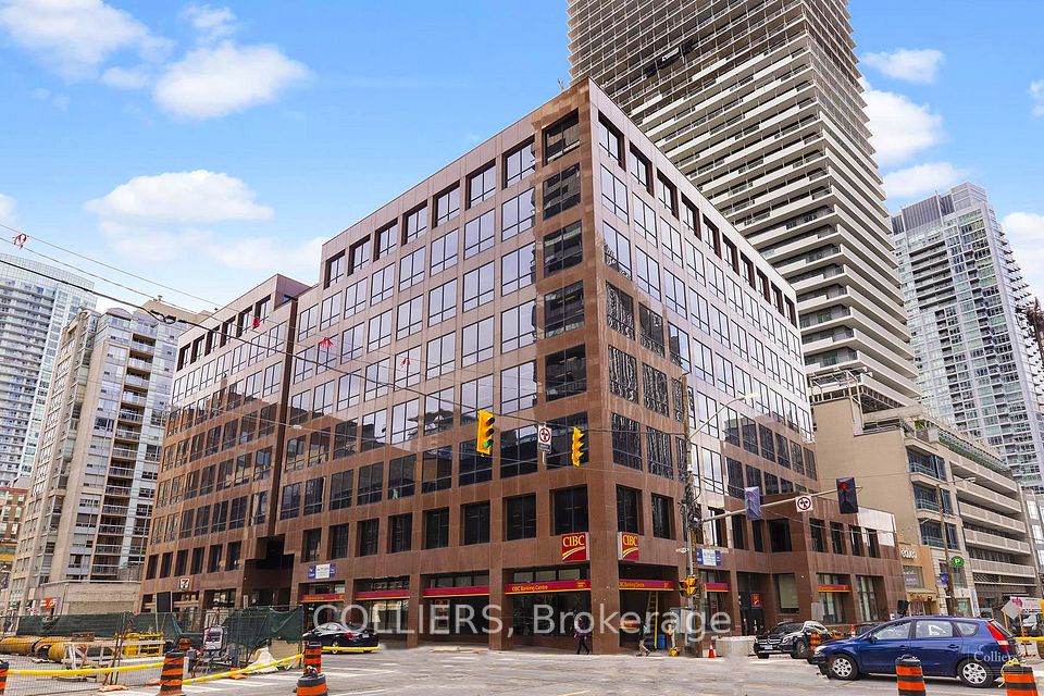 1 Eglinton Avenue E 201, Toronto, On M4p 3a1