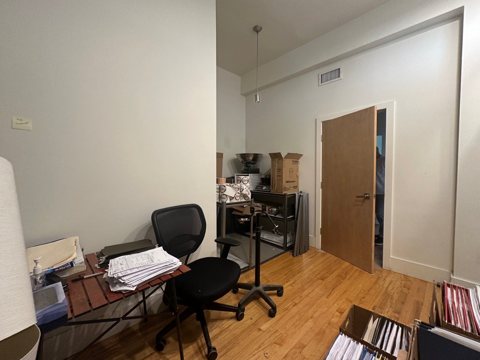 12 Birch Avenue 207, Toronto, On M4v 1c8