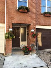 13 Portneuf Court, Toronto, On M5a 4e4