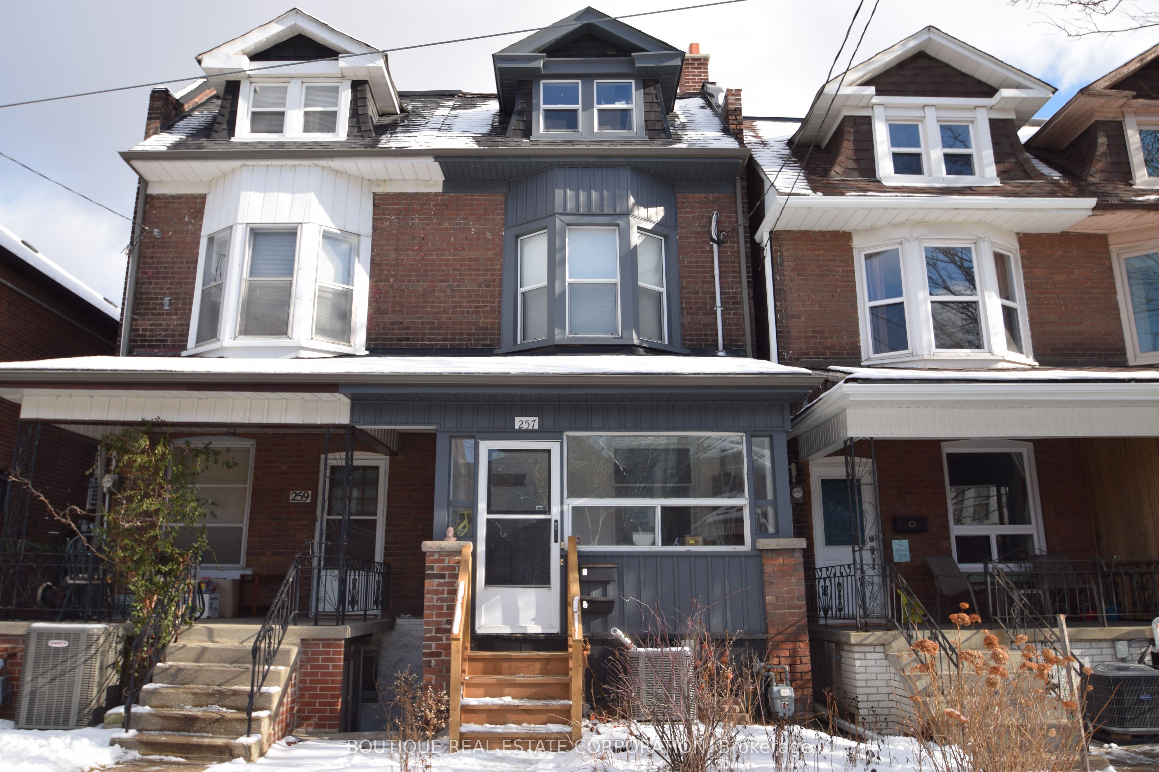 257 Concord Avenue, Toronto, On M6h 2p4