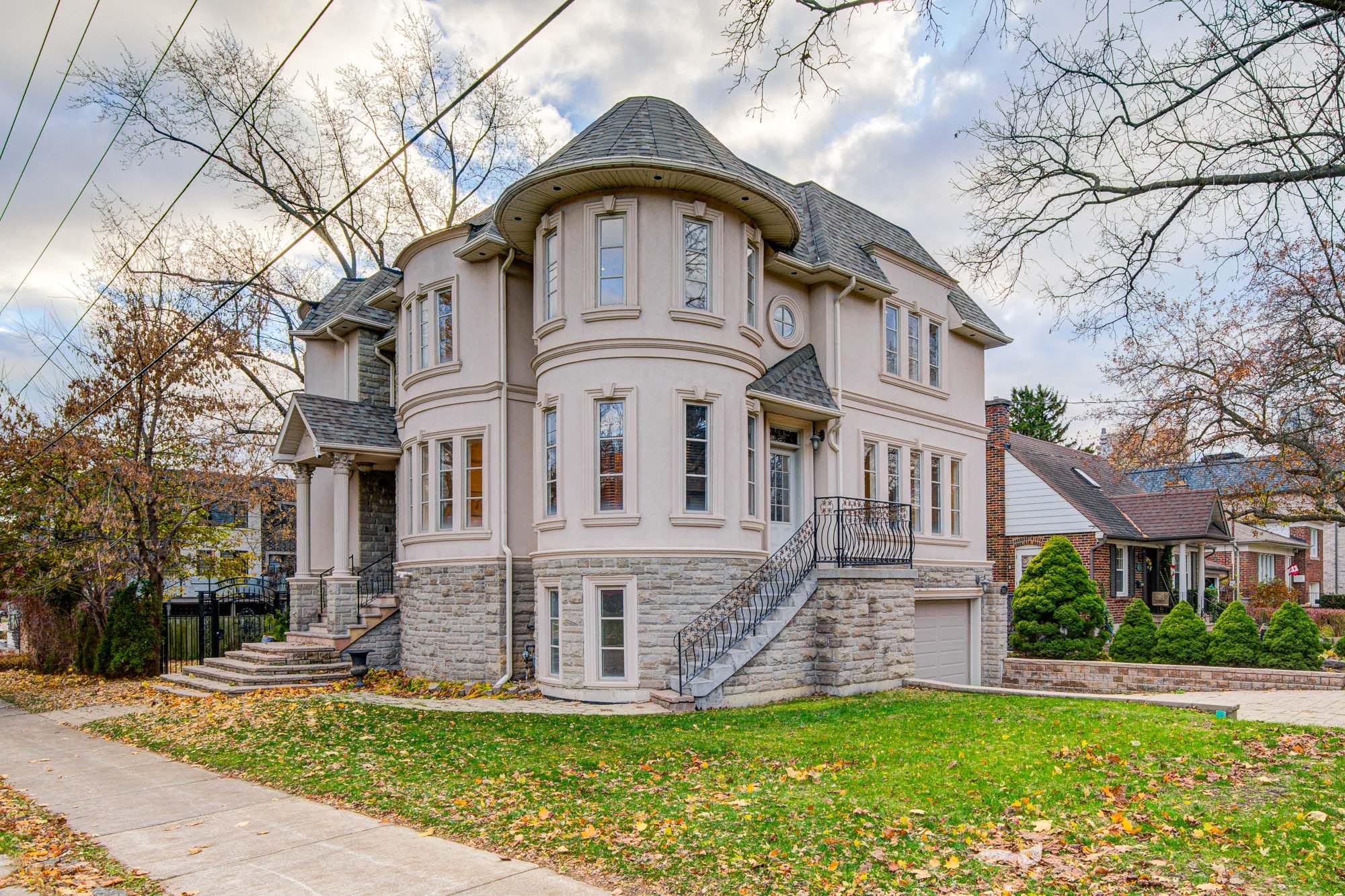 125 Kingsdale Avenue, Toronto, On M2n 3w5