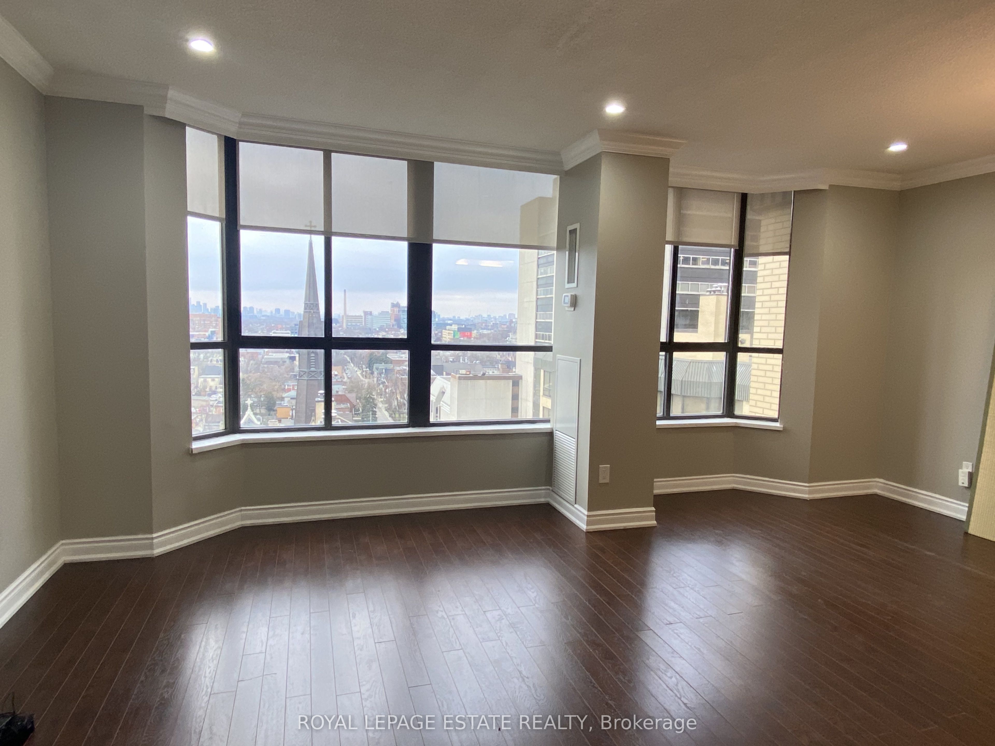 280 Simcoe Street Ph3, Toronto, On M5t 2y5
