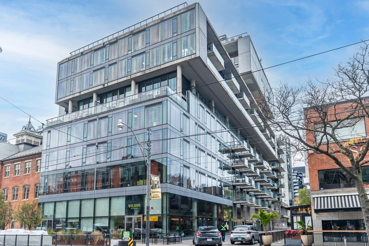 560 King Street W 1004, Toronto, On M5v 1m3