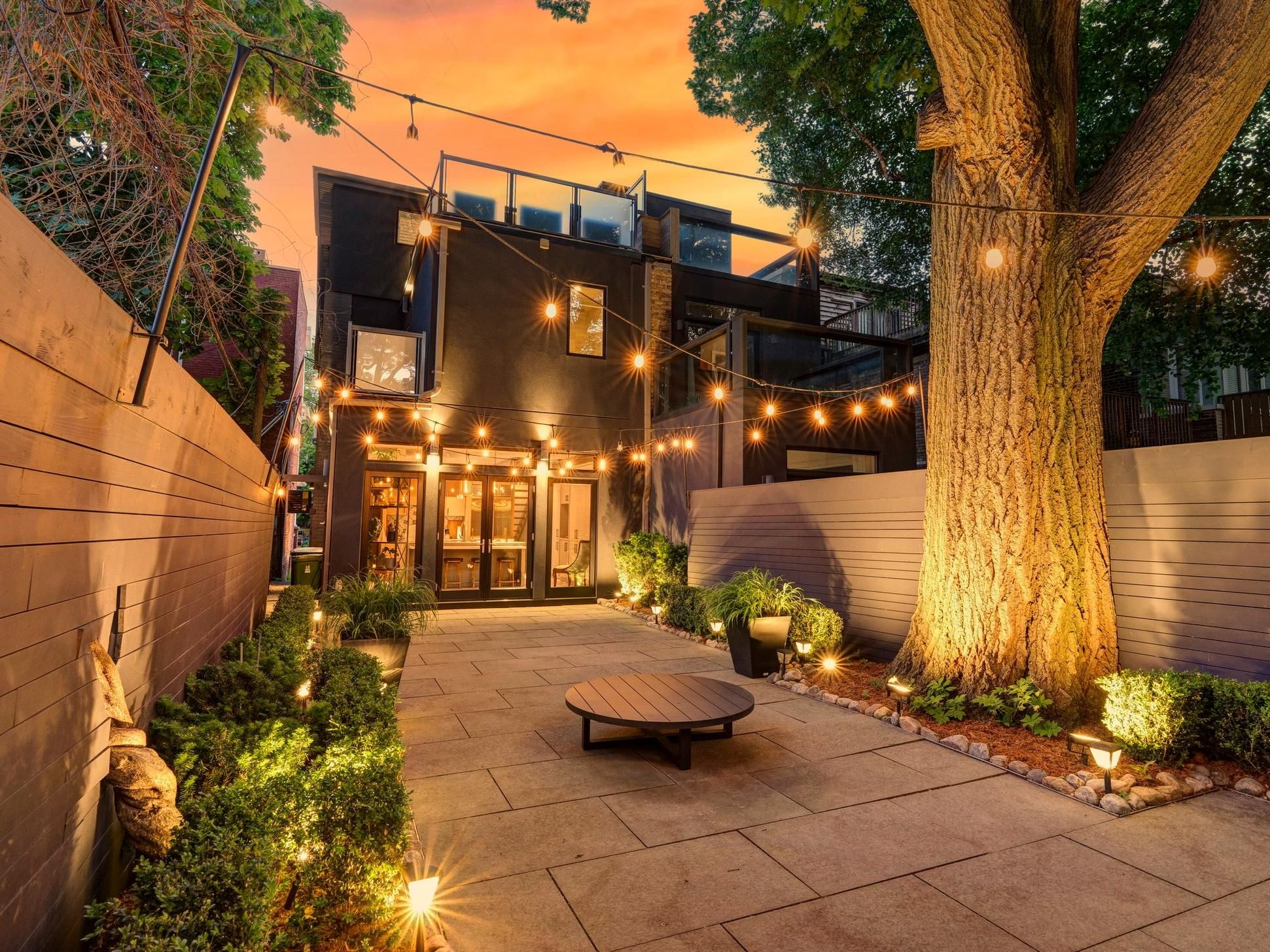 10 Webster Avenue, Toronto, On M5r 1n7