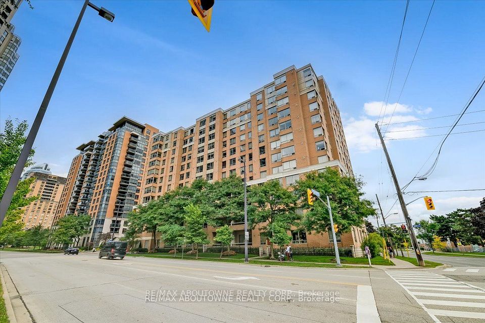 88 Grandview Way 302, Toronto, On M2n 6v6