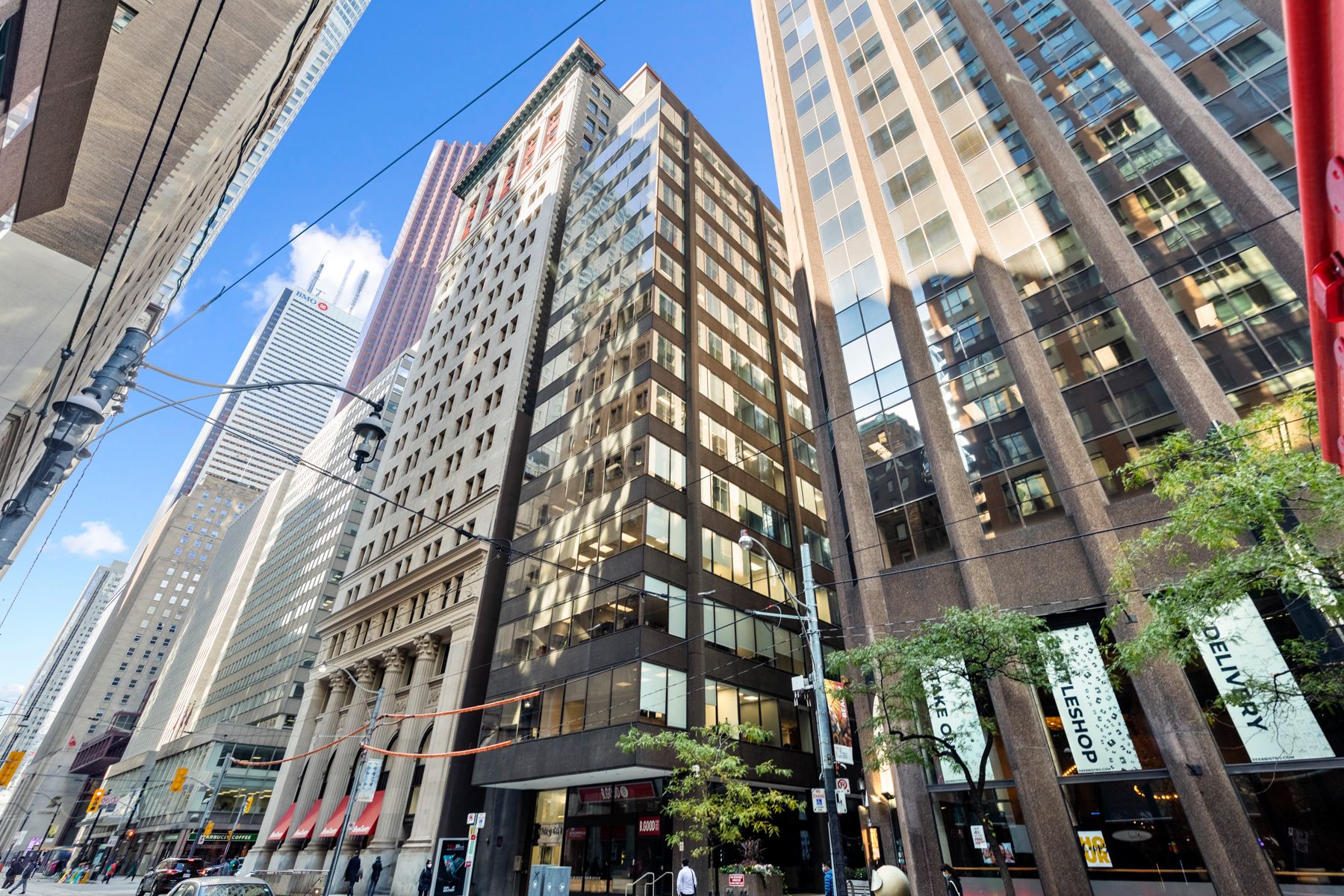 10 King Street E 709, Toronto, On M5c 1c3