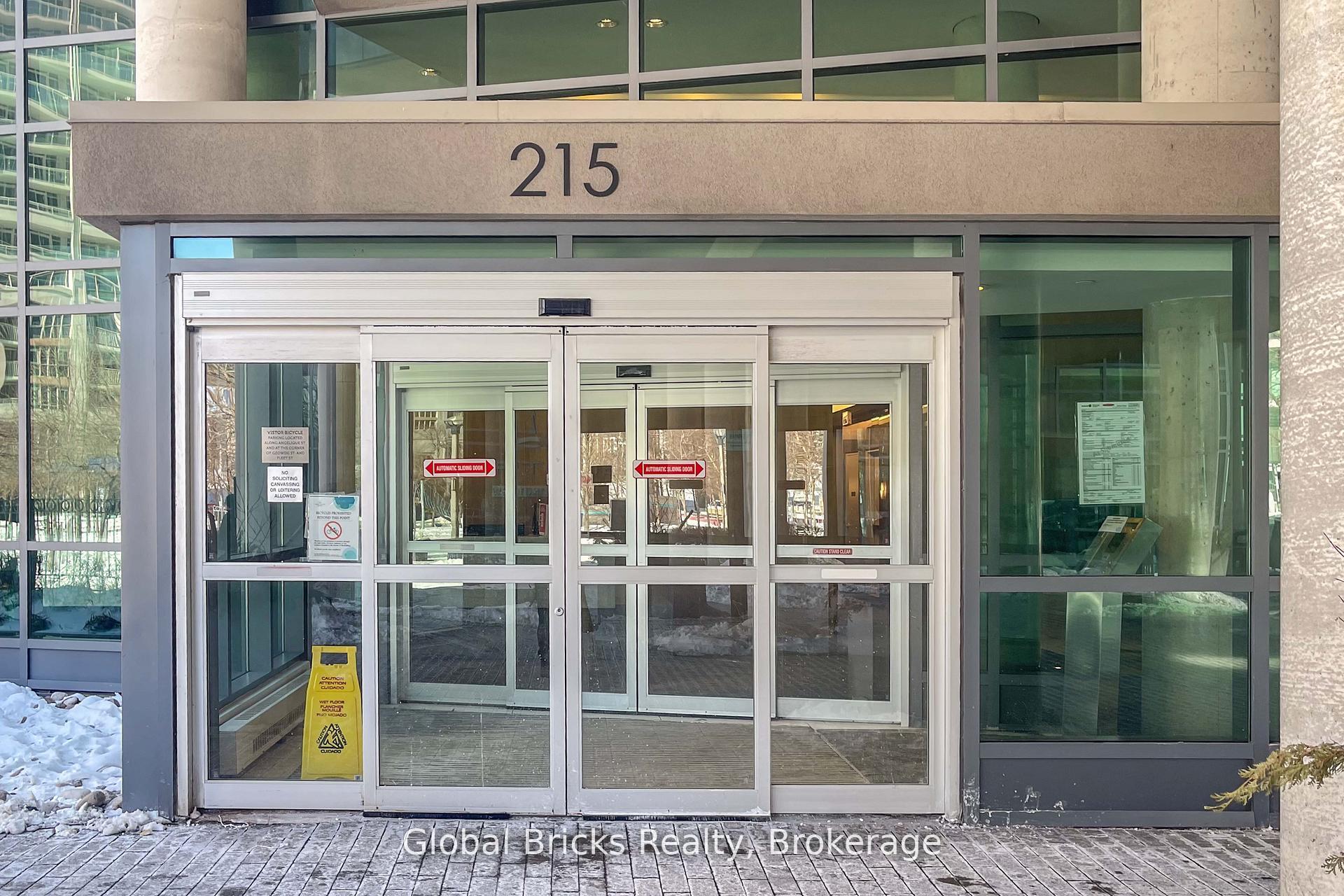 215 Fort York Boulevard #215, Toronto, On M5v 4a1