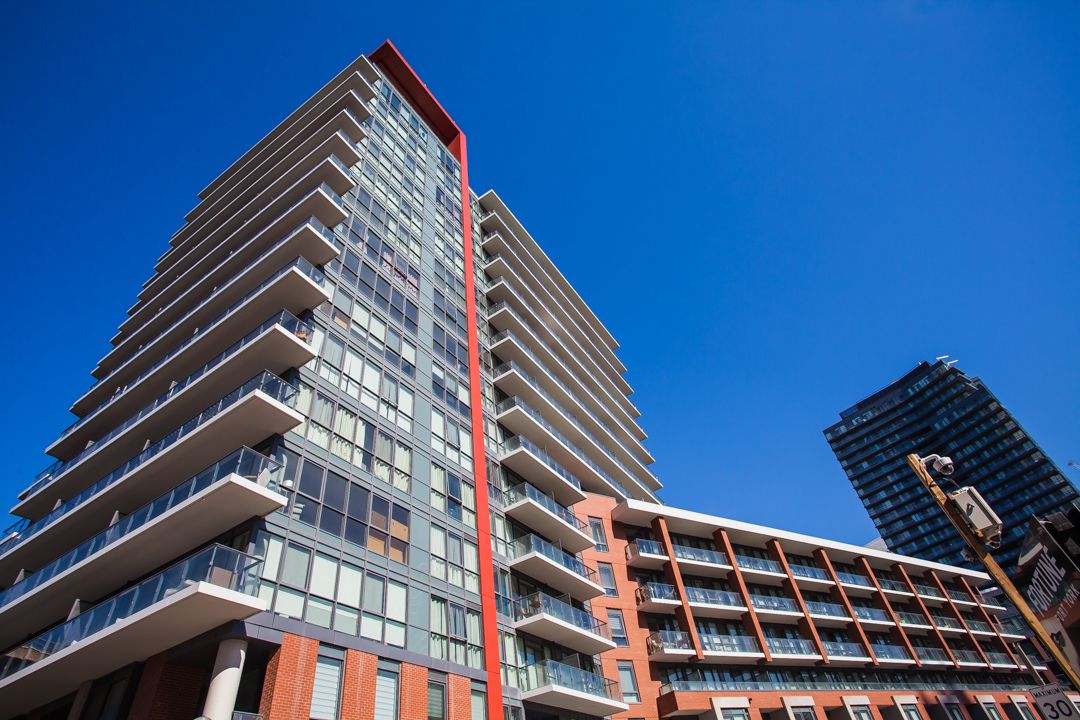 50 Bruyeres Mews 310, Toronto, On M5v 0h8