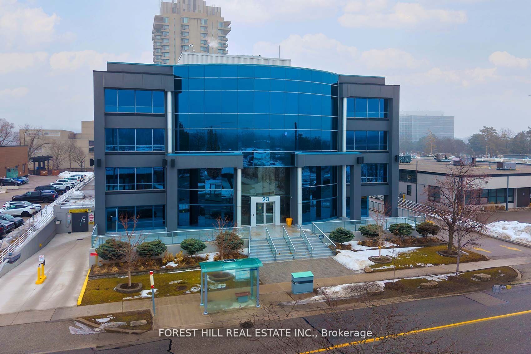 23 Lesmill Road 200, Toronto, On M3b 3p6