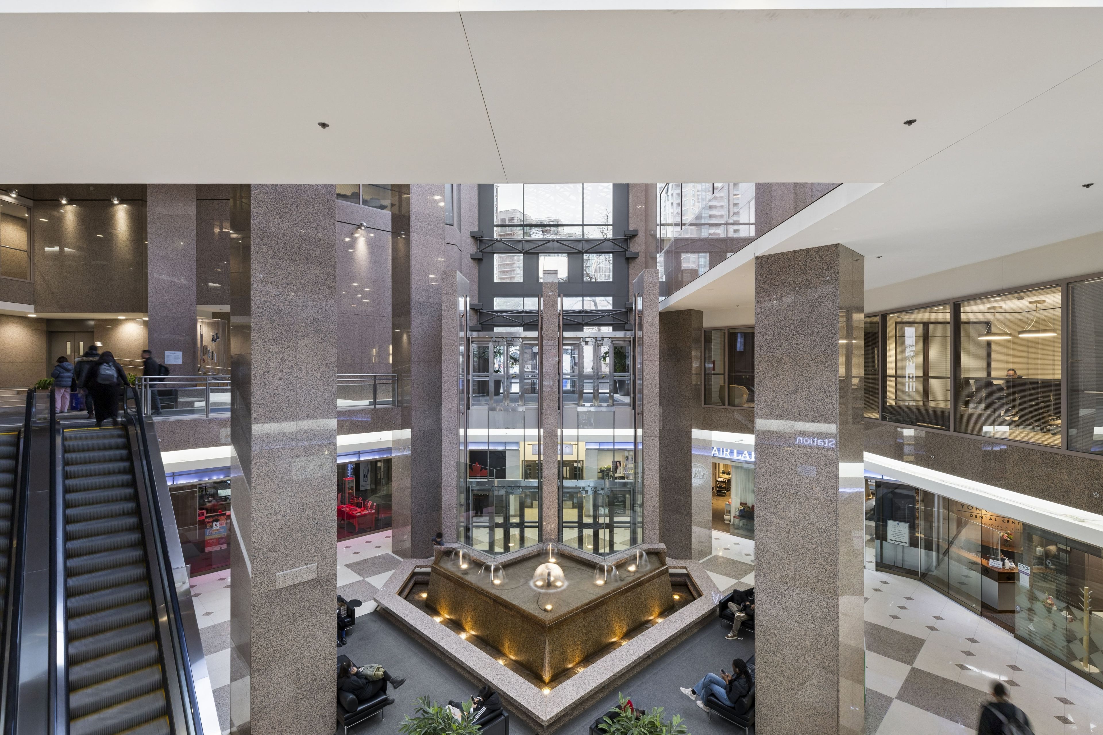 5700 Yonge Street 1101, Toronto, On M2n 5m9