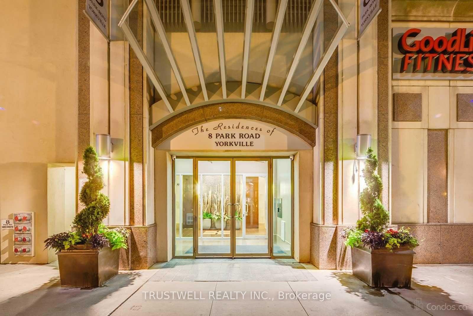 8 Park Road 1905, Toronto, On M4w 3s5