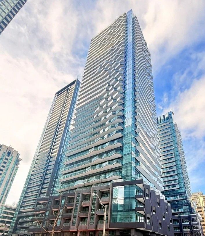 195 Redpath Avenue 1206, Toronto, On M4p 0e4