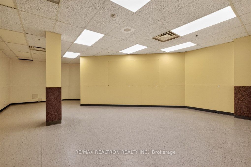 685 Sheppard Avenue E G05, Toronto, On M2k 1b6