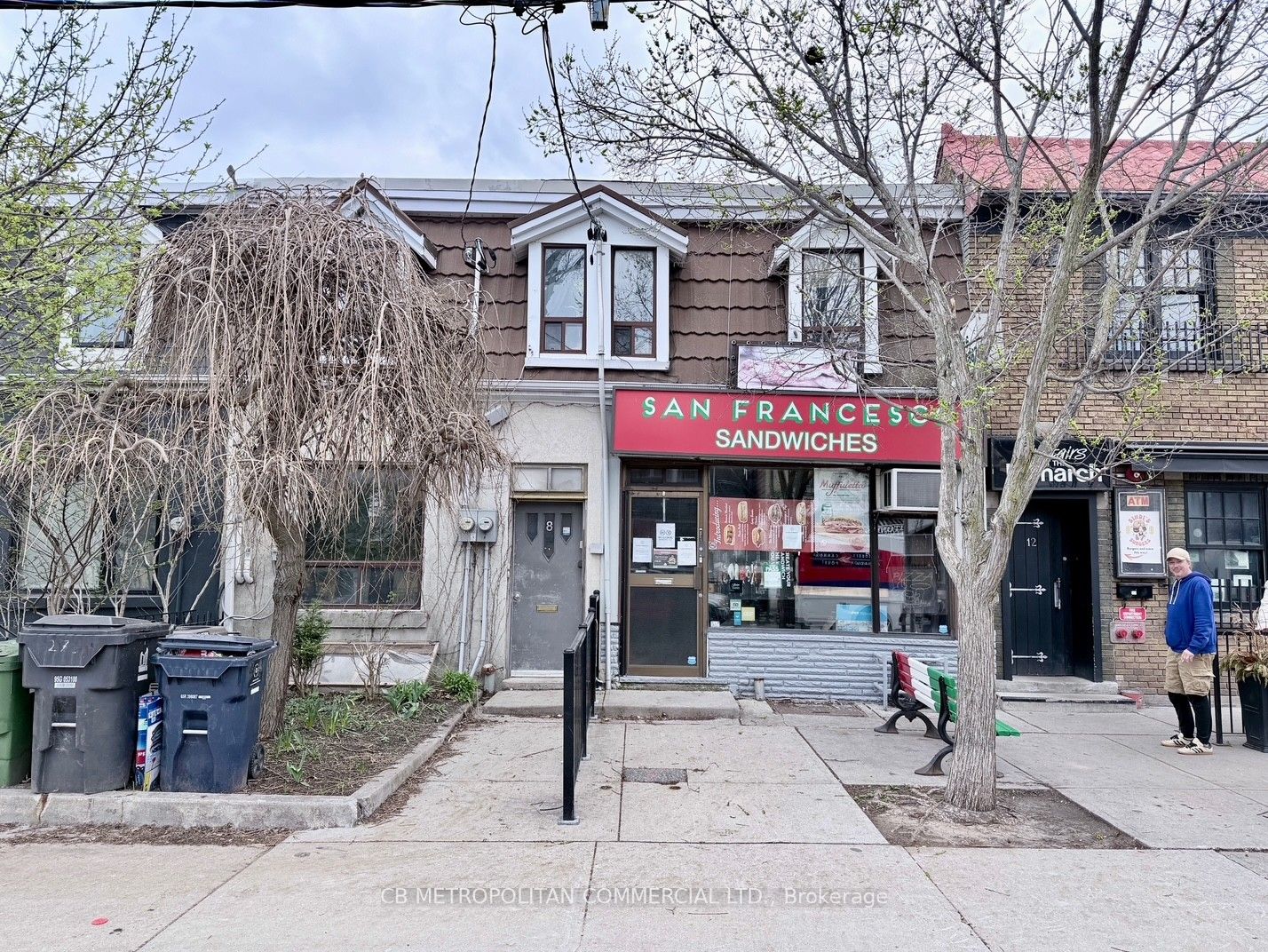 10 Clinton Street, Toronto, On M6j 2p1