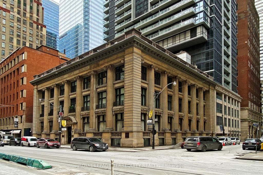 73 Richmond Street W, Toronto, On M5h 4e8