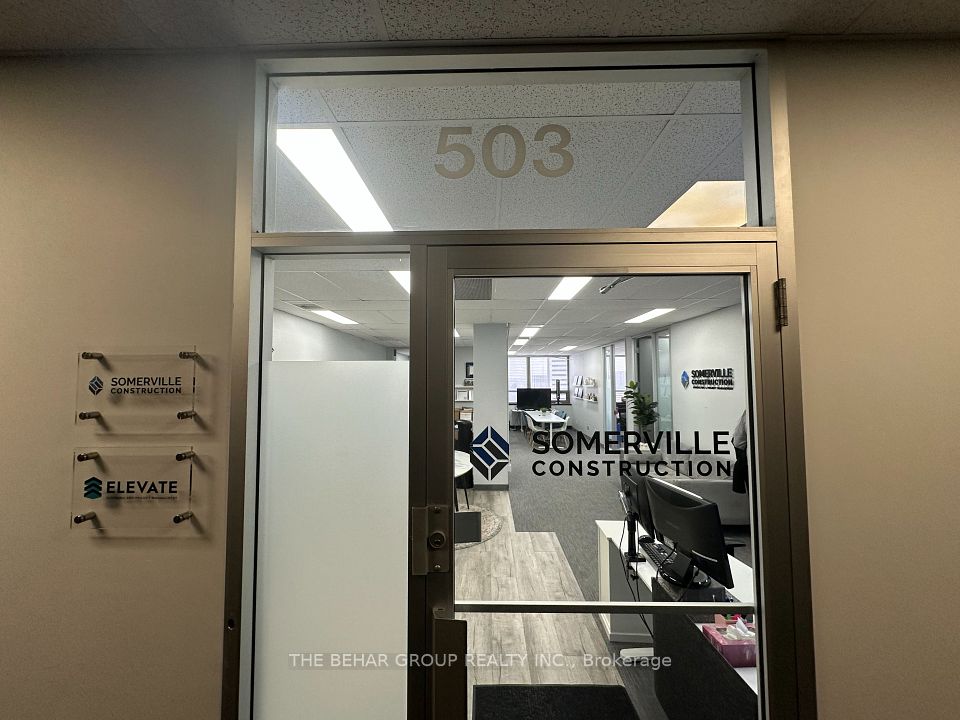 15 Gervais Drive 503, Toronto, On M3c 1y8