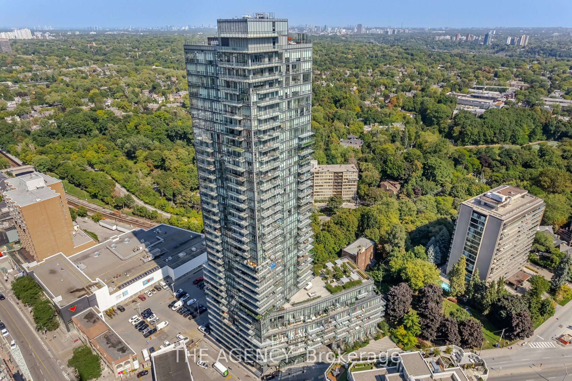 825 Church Street 105, Toronto, On M4w 3z4