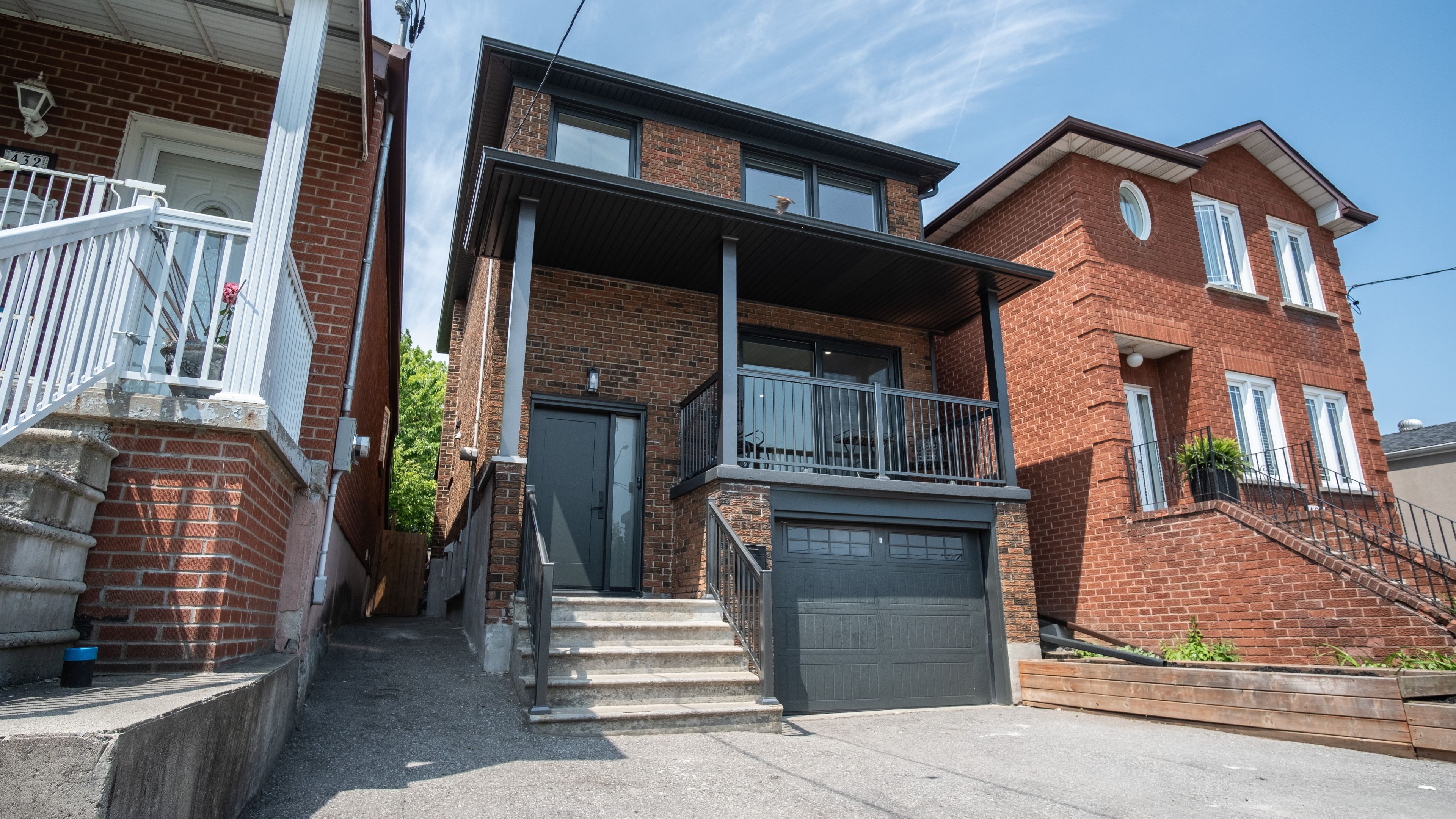 434 Westmount Avenue, Toronto, On M6e 3n5