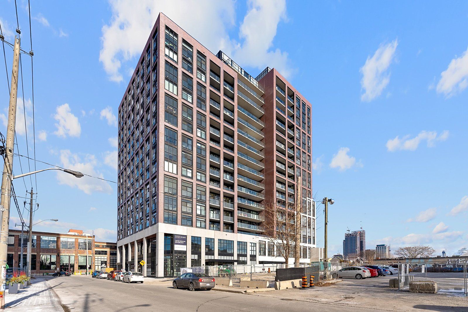 181 Sterling Road Uph02, Toronto, On M6r 2b2