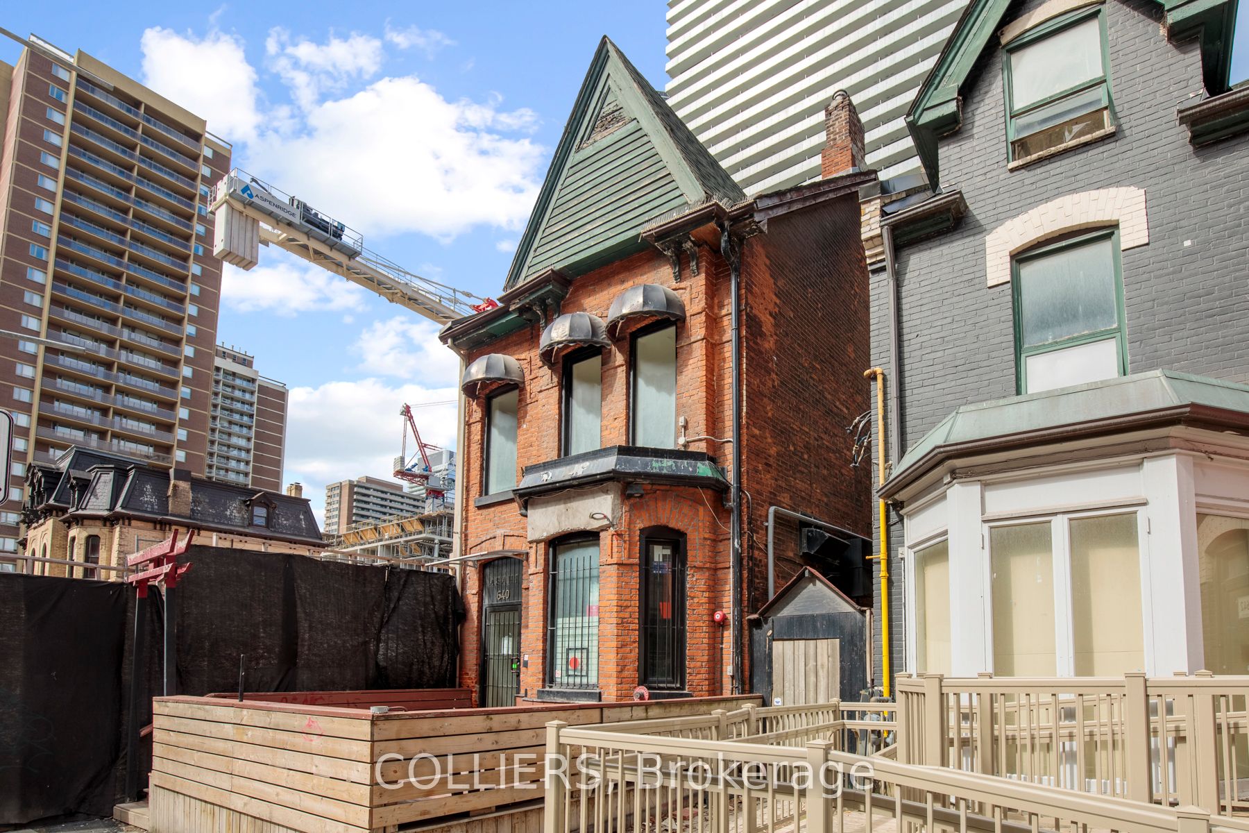 640 Church Street, Toronto, On M4w 3t5