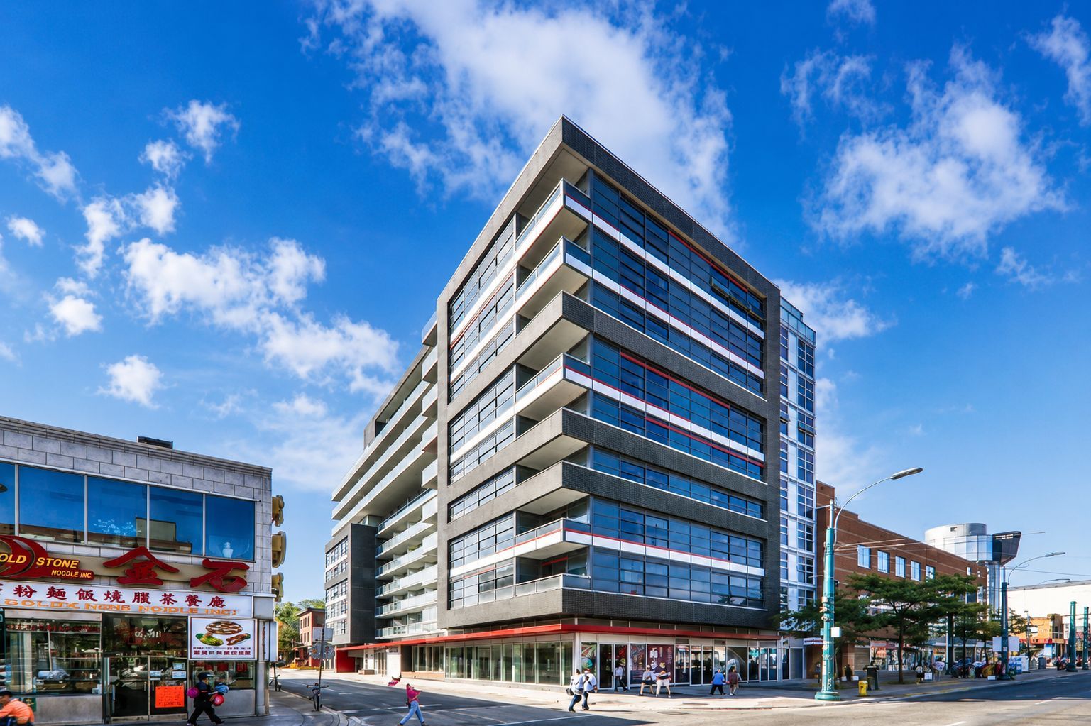 10 Willison Square 607, Toronto, On M5t 1e7