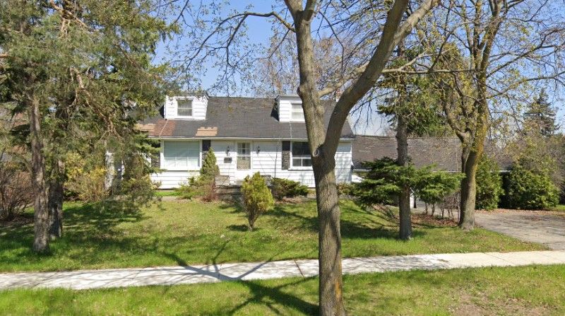 22 Pleasant View Drive, Toronto, On M2j 3p5