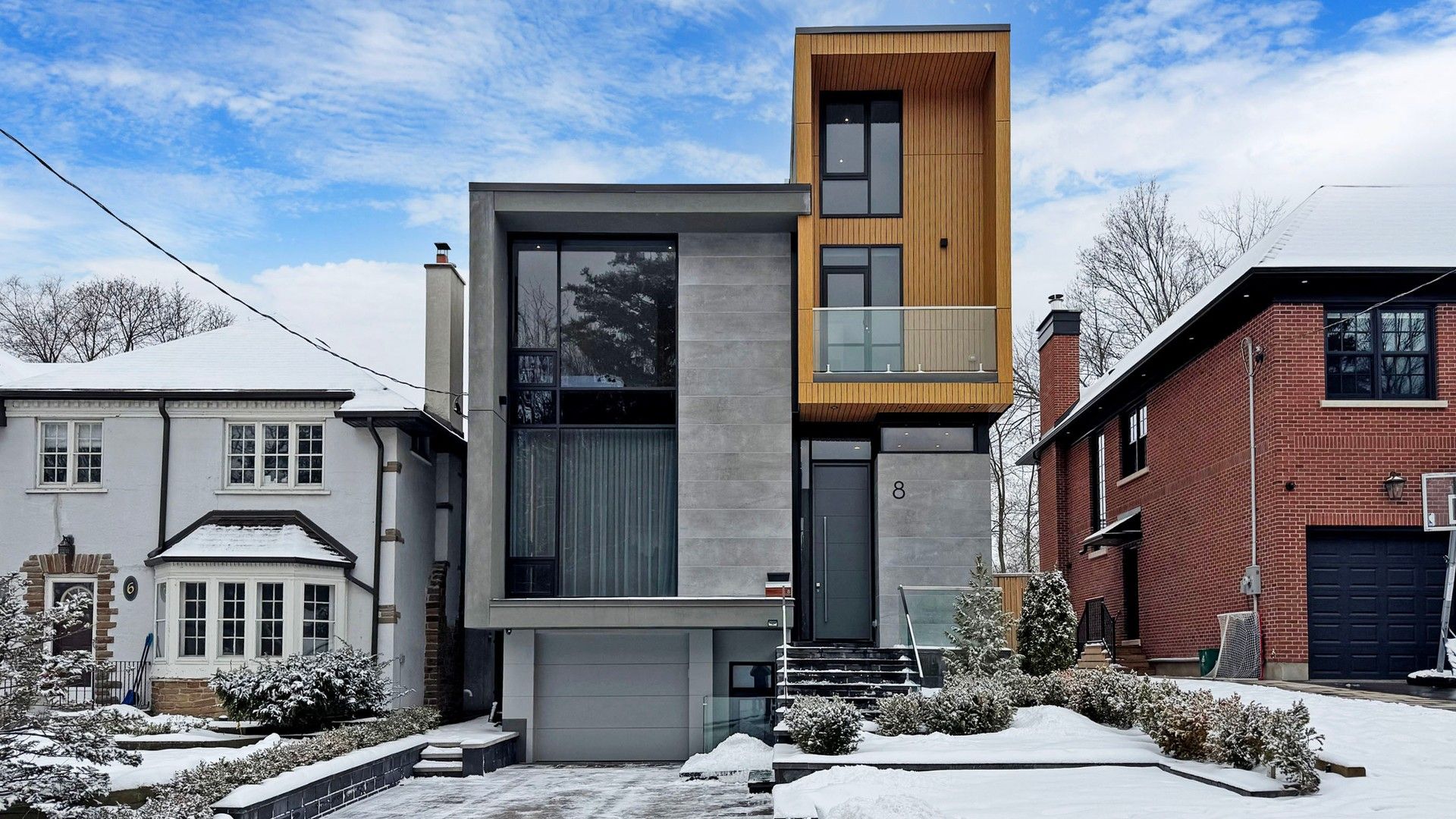 8 Tarlton Road, Toronto, On M5p 2m4