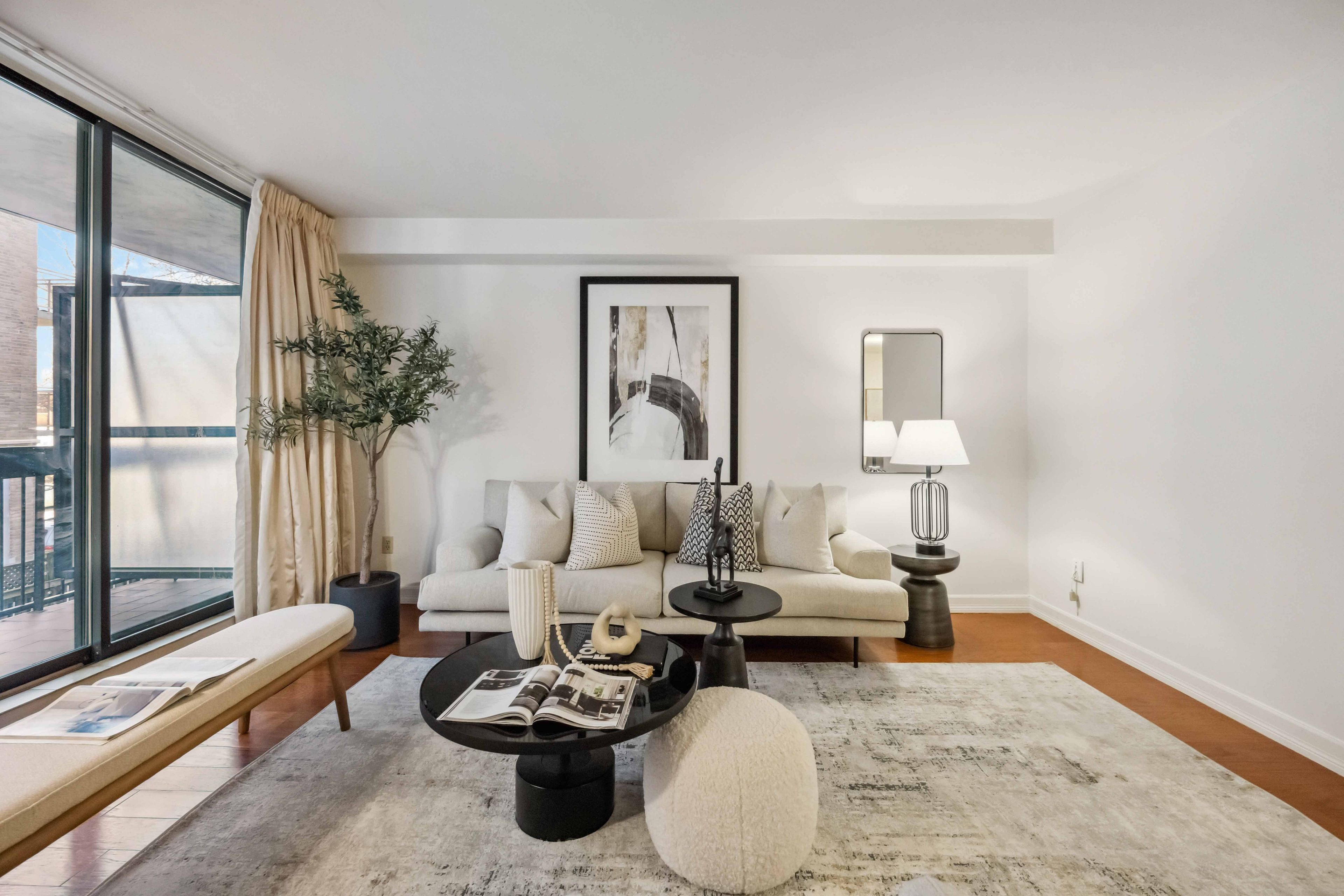 212 St. George Street 201, Toronto, On M5r 2n5