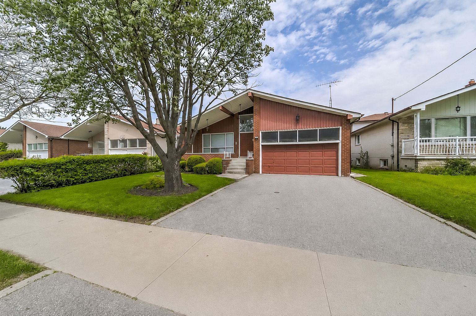 93 Peckham Avenue N3, Toronto, On M2r 2v4