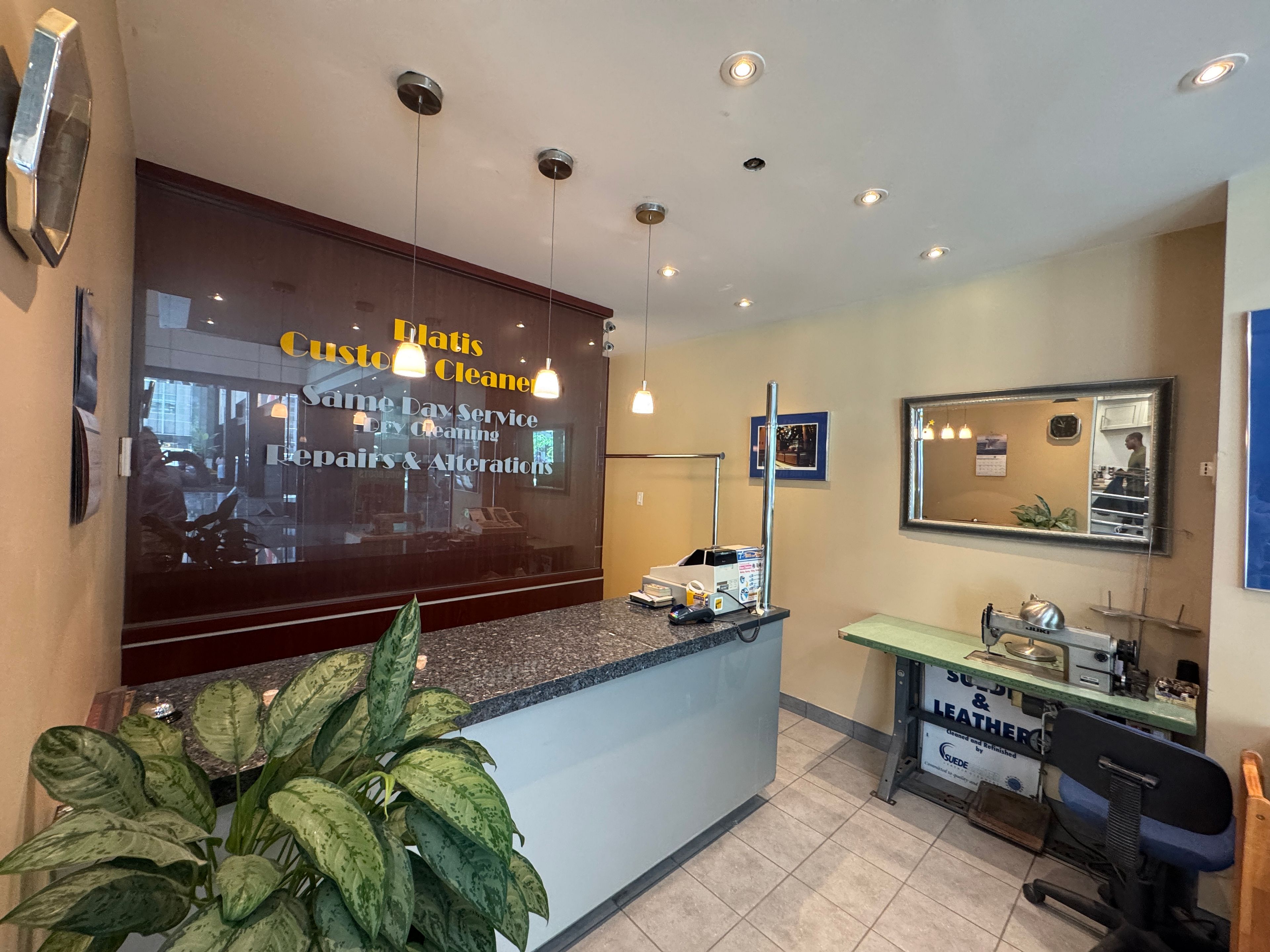 181 University Avenue G20, Toronto, On M5h 3m7