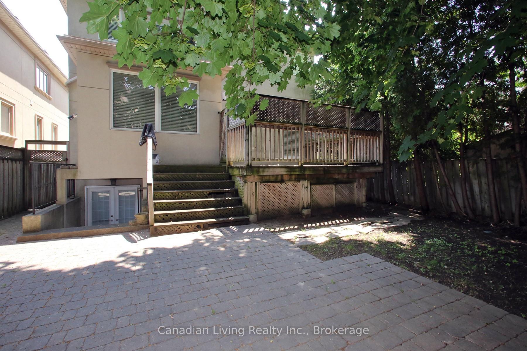 374 Glengarry Avenue, Toronto, On M5m 1e8