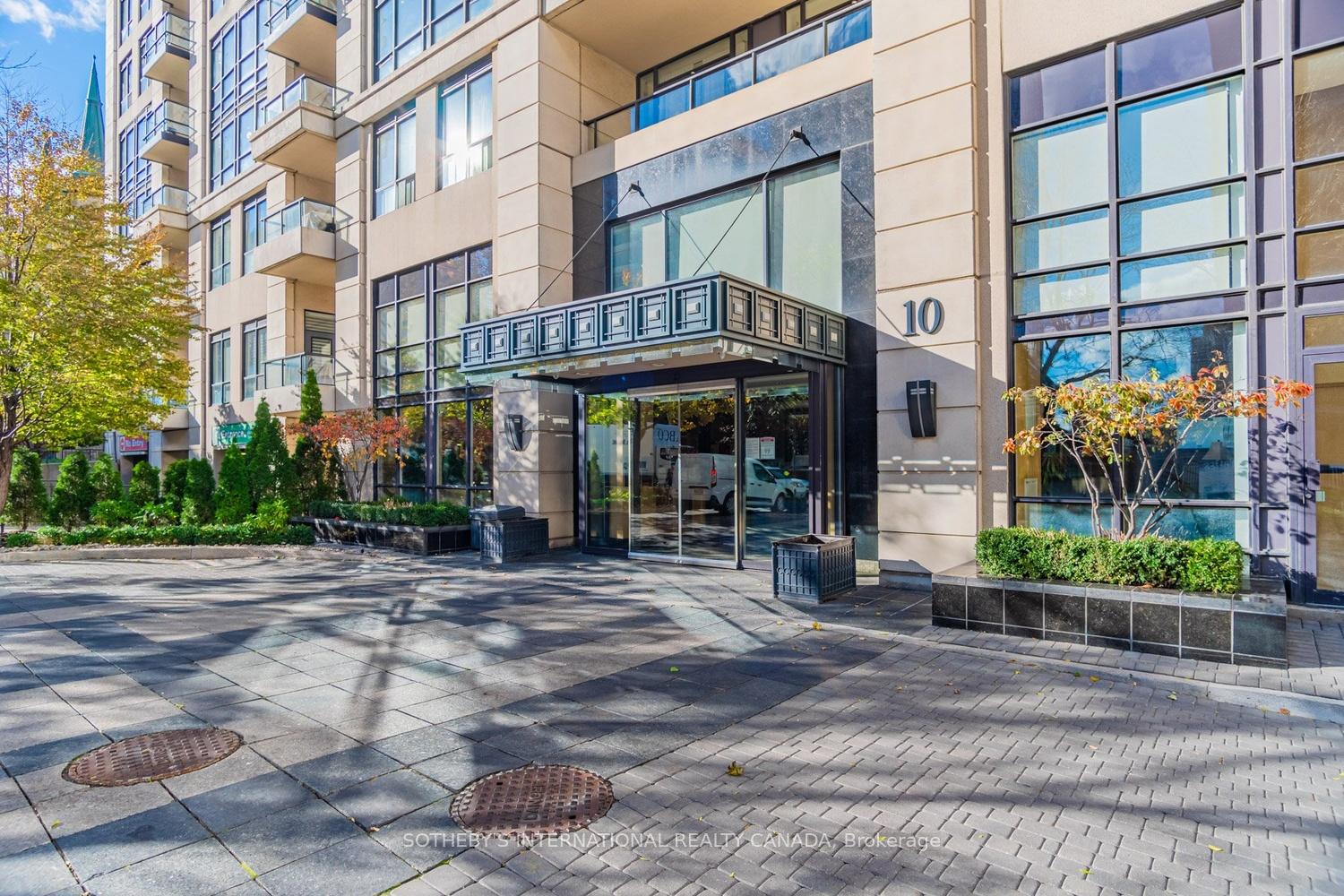 10 Delisle Avenue 327, Toronto, On M4v 3c6
