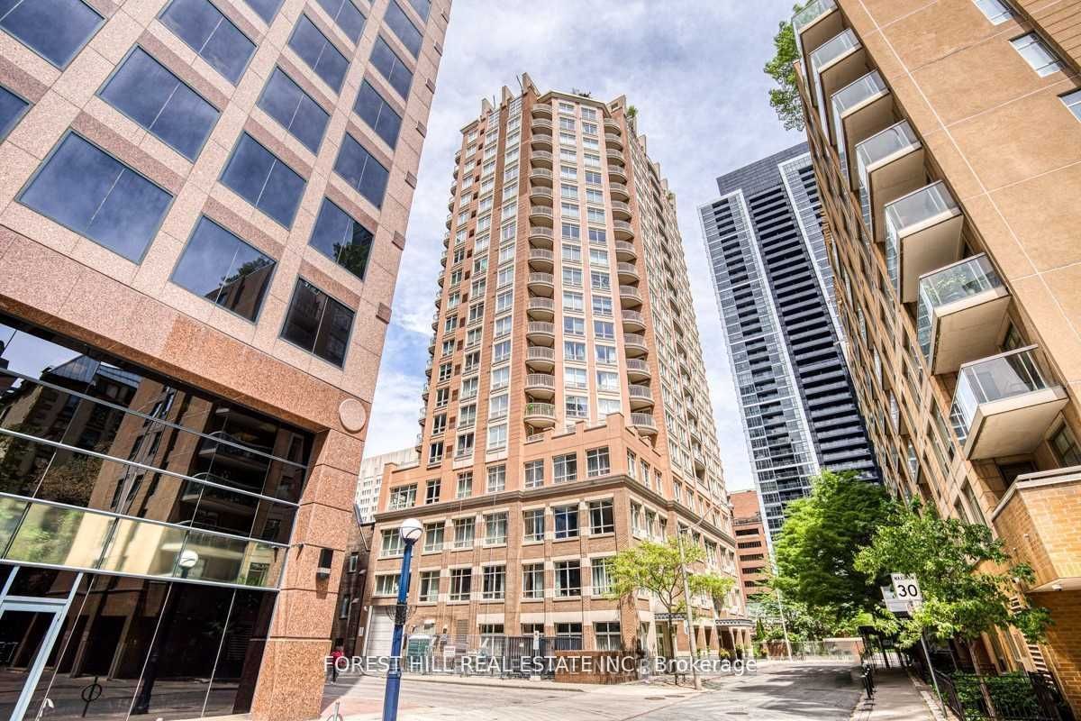 100 Hayden Street 801, Toronto, On M4y 3c7