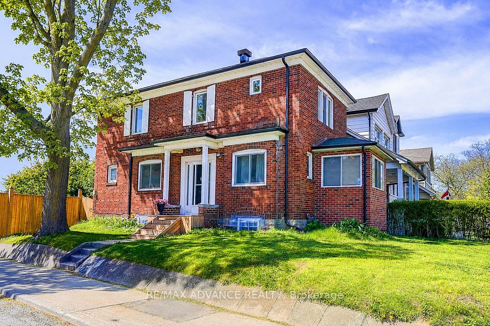 33 Castlefield Avenue, Toronto, On M4r 1g5