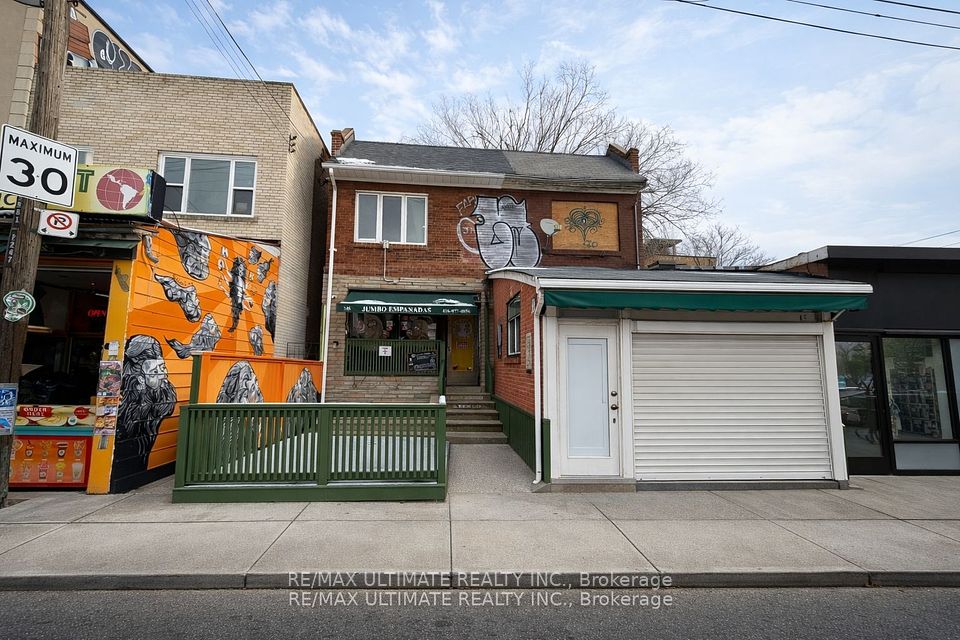 245 Augusta Avenue, Toronto, On M5t 2l8