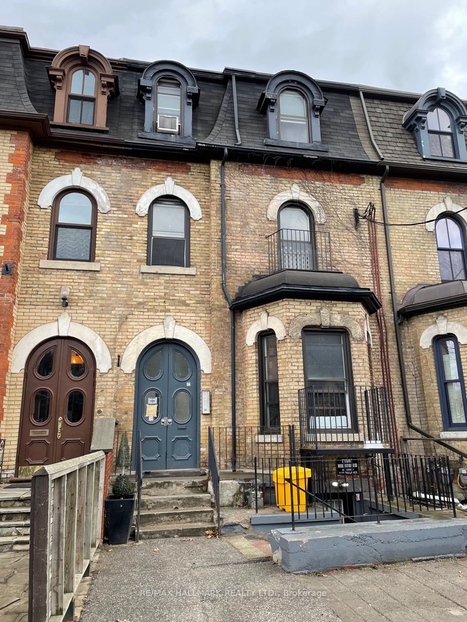 177 Carlton Street, Toronto, On M5a 2k3
