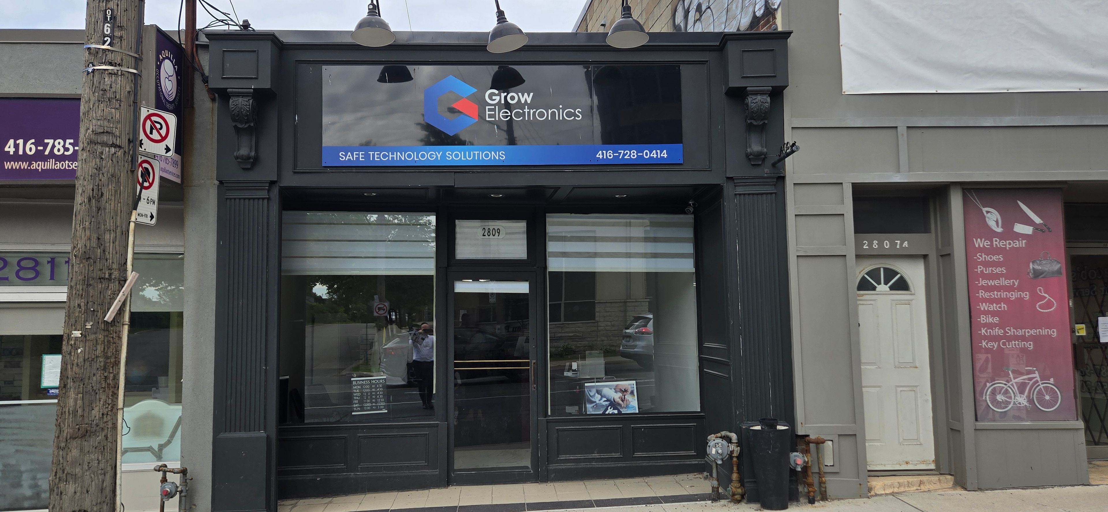 2809 Bathurst Street N, Toronto, On M6b 3a4