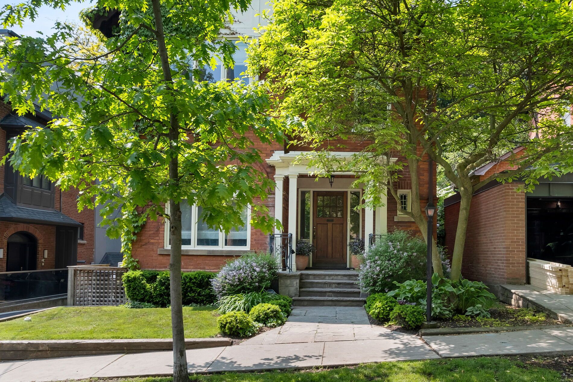 104 Park Road, Toronto, On M4w 2n7