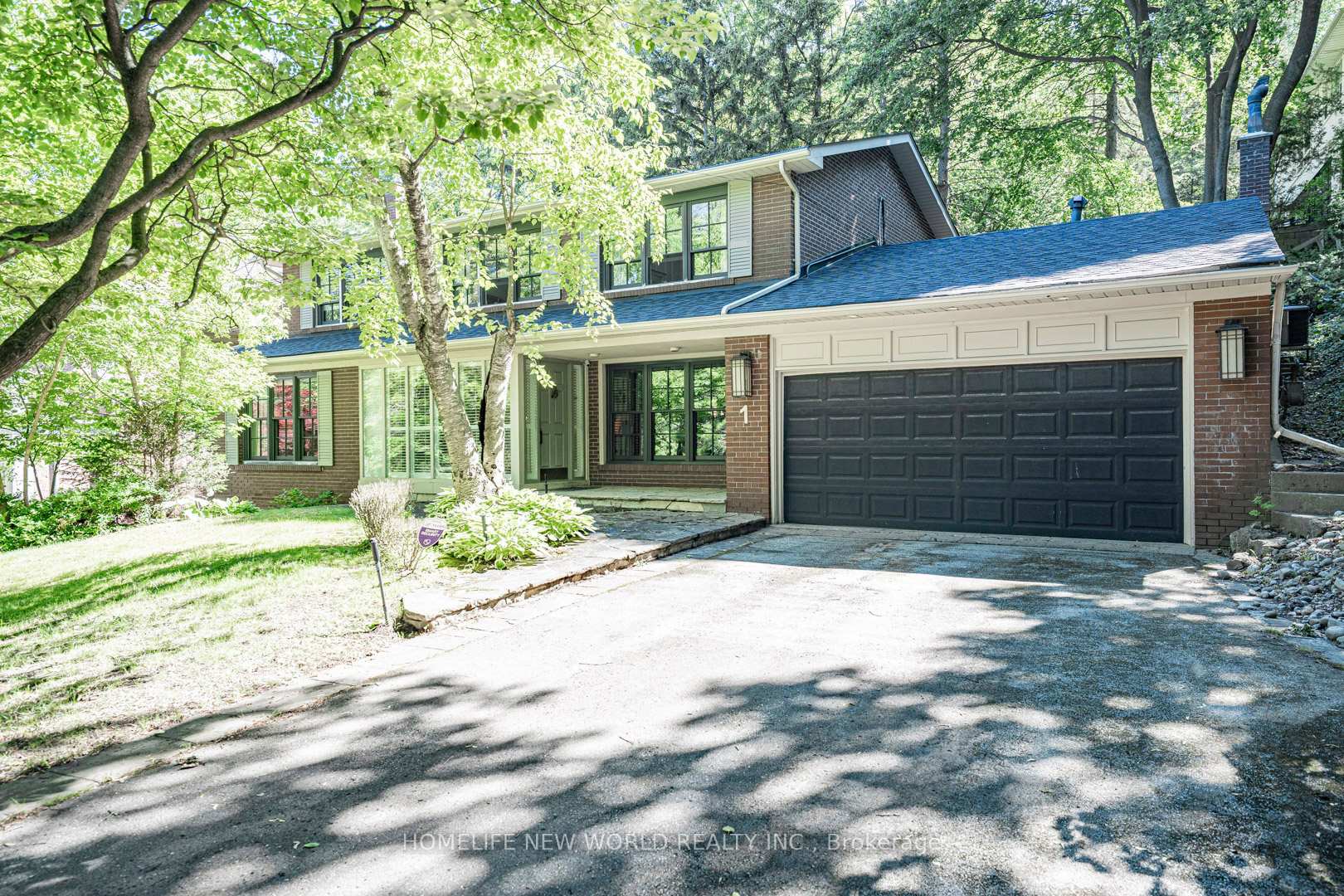 1 Campbell Crescent, Toronto, On M2p 1p1