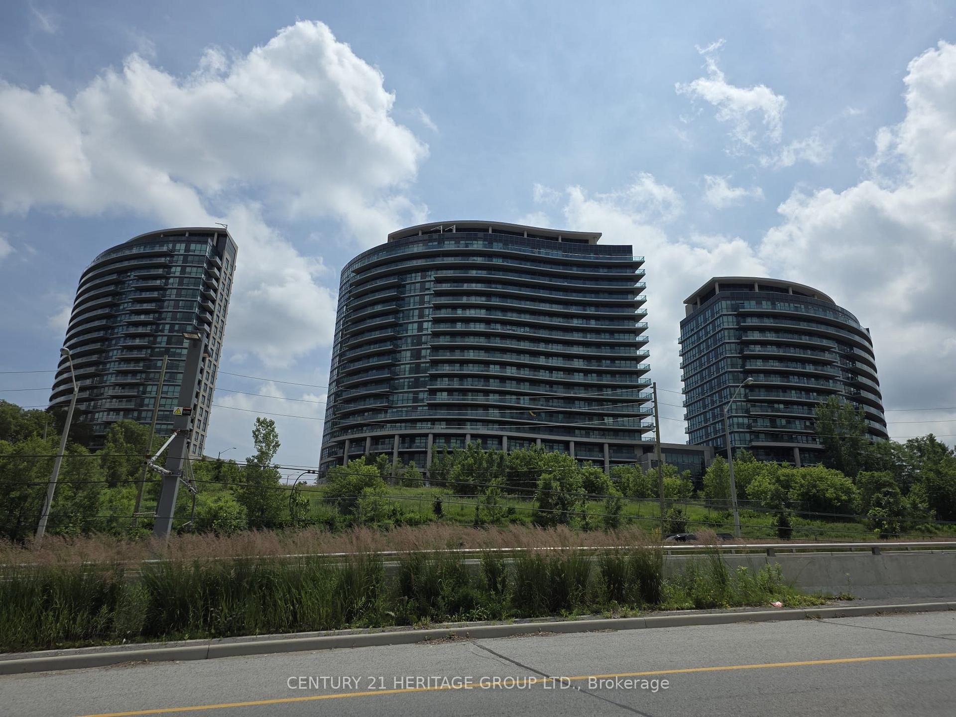 35 Brian Peck Crescent 805, Toronto, On M4g 0a5