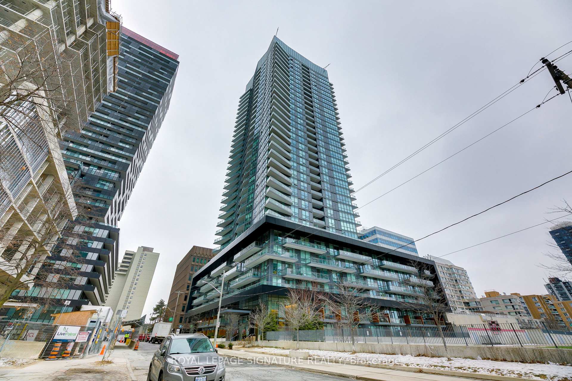 30 Roehampton Avenue 806, Toronto, On M4p 0b9