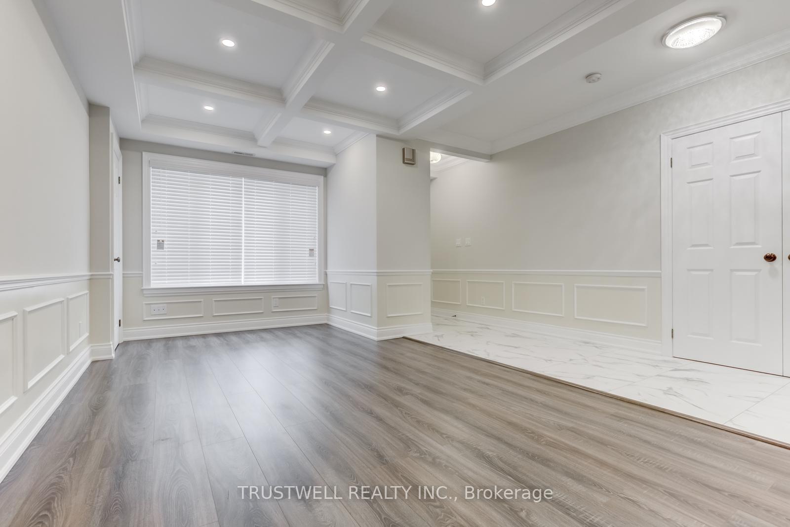 142 Borden Street, Toronto, On M5s 2n3