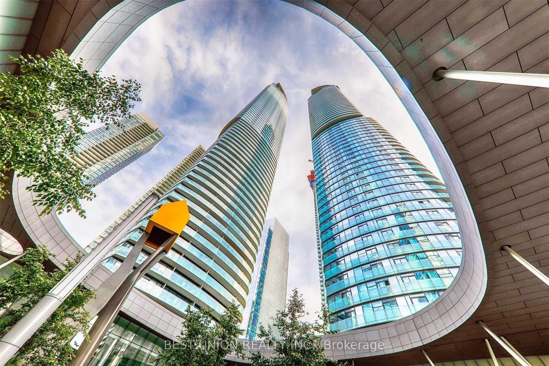 14 York Street 5706, Toronto, On M5j 0b1