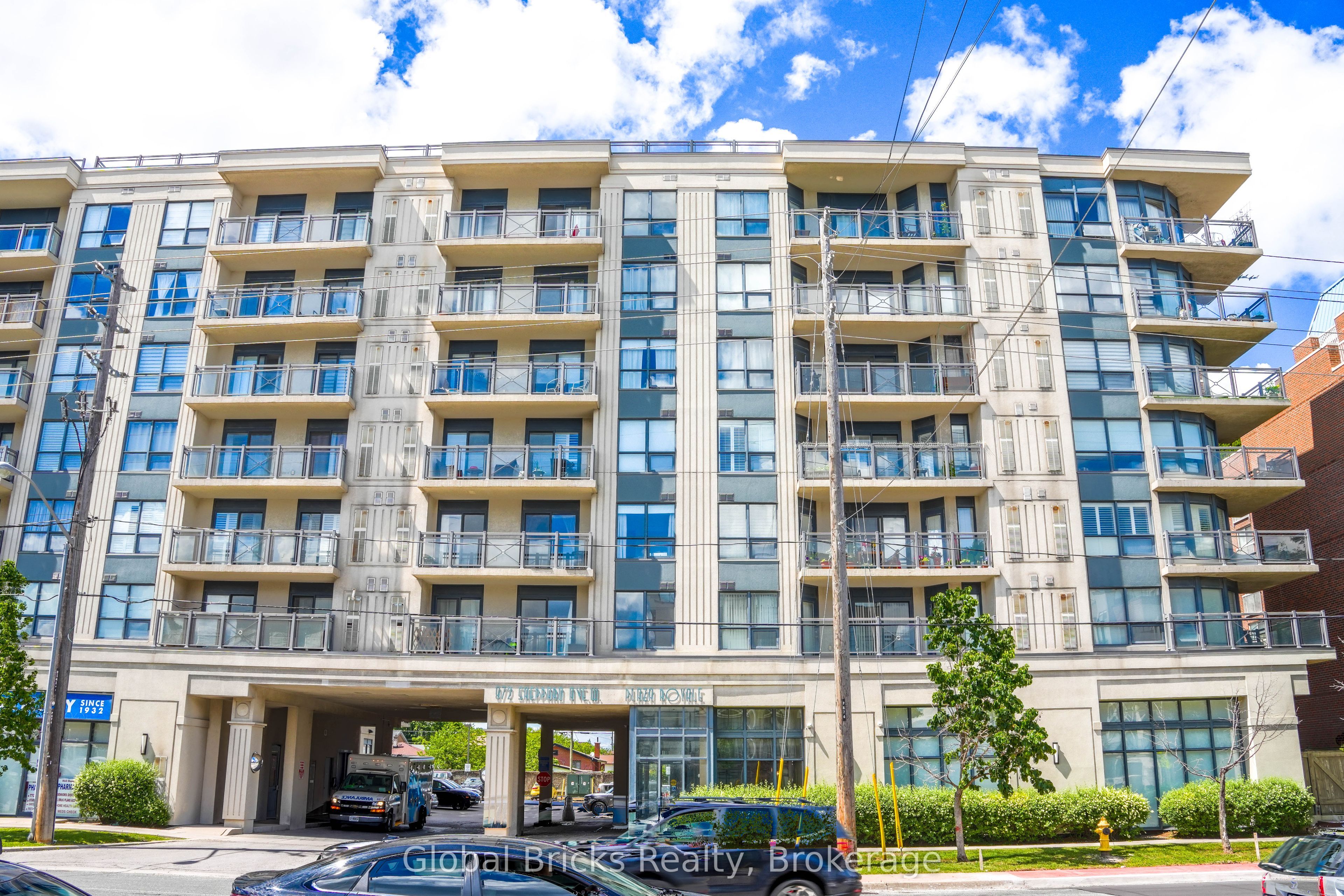 872 Sheppard Avenue W 308, Toronto, On M3h 2t5