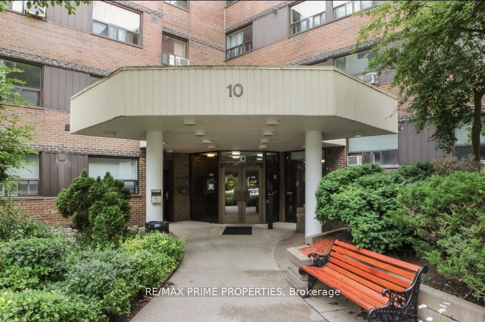 10 Sunrise Avenue #214, Toronto, On M4a 2r1