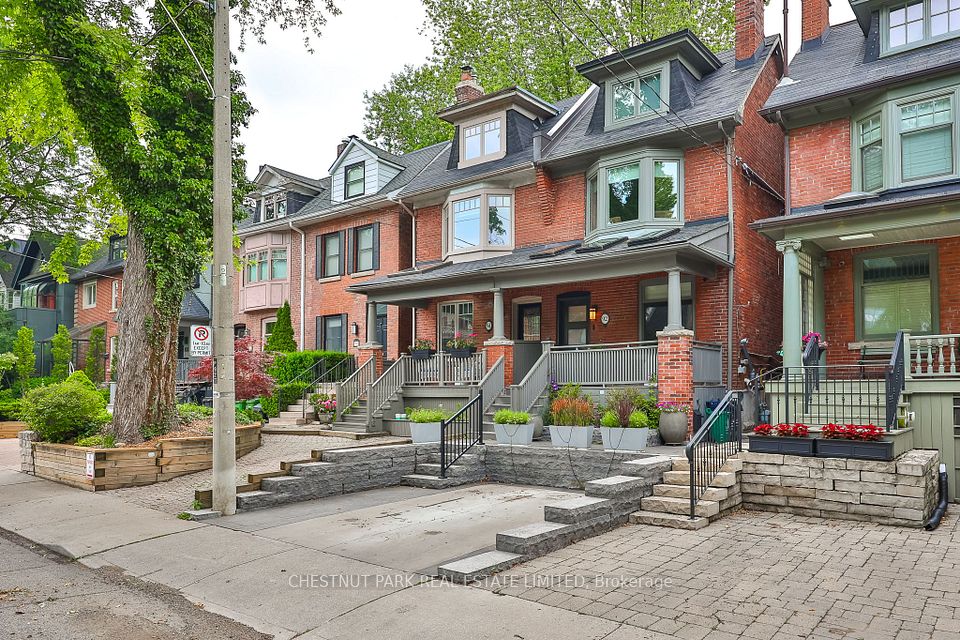 92 Balmoral Avenue, Toronto, On M4v 1j4