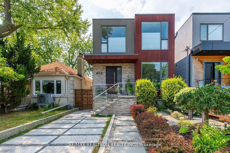494 Atlas Avenue, Toronto, On M6c 3r3