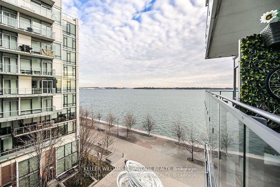 29 Queens Quay E 616, Toronto, On M5e 0a4