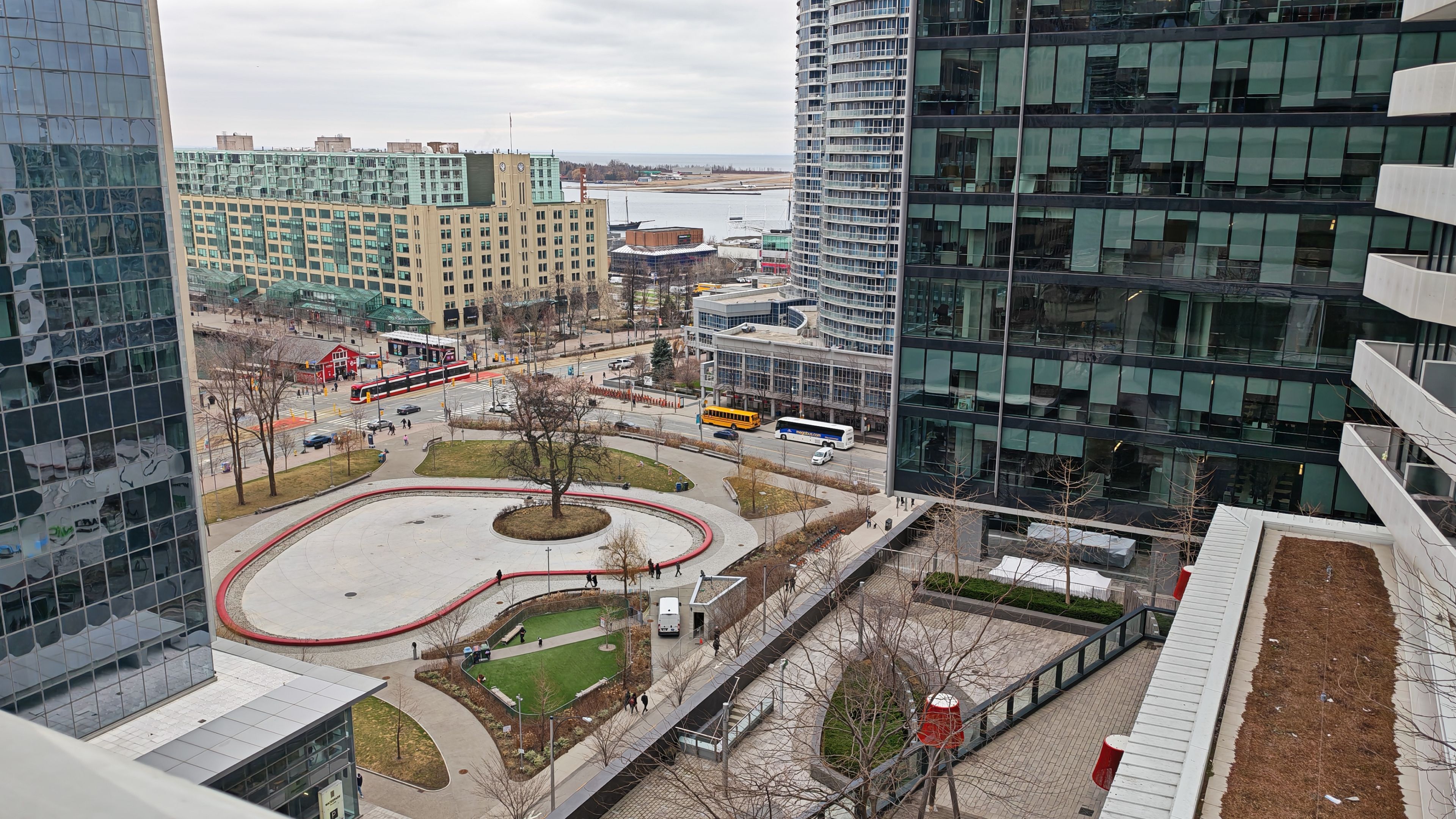 88 Harbour Street 1401, Toronto, On M5j 0c3