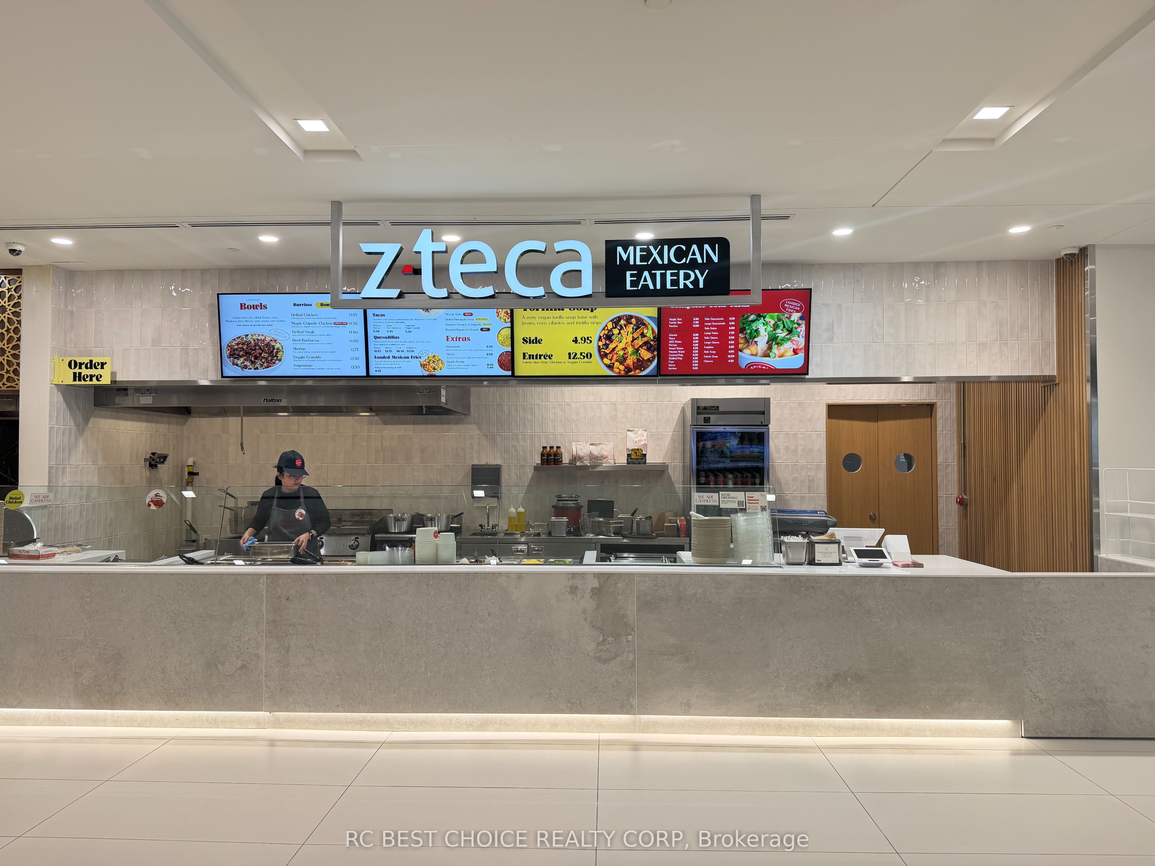 120 Bremner Boulevard 3, Toronto, On M5j 0a8
